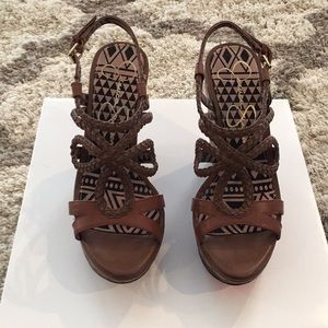 Jessica Simpson Wedges